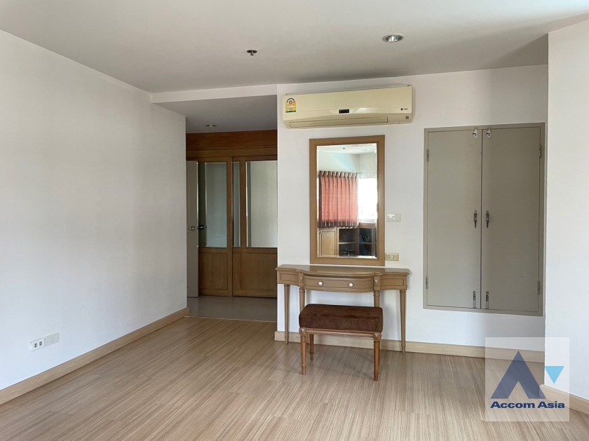 7  3 br Apartment For Rent in Sukhumvit ,Bangkok BTS Asok - MRT Sukhumvit at Private and Peaceful AA36405
