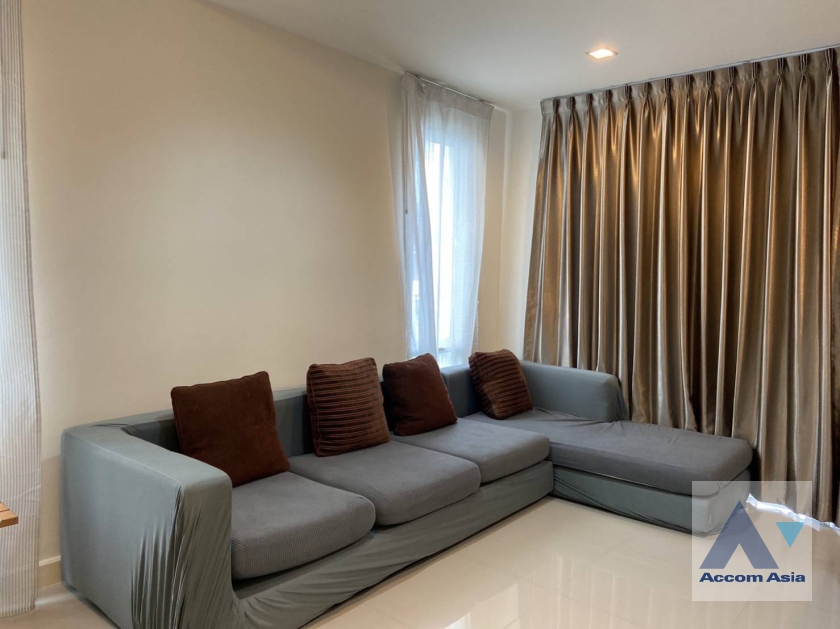 1  3 br Townhouse For Rent in Pattanakarn ,Bangkok BTS On Nut at Town Avenue Srinagarin AA36418