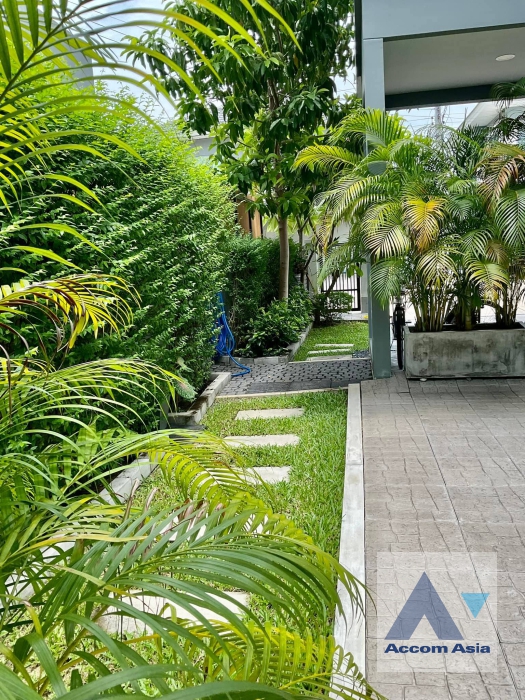 11  3 br House For Sale in Samutprakan ,Samutprakan  at House AA36426