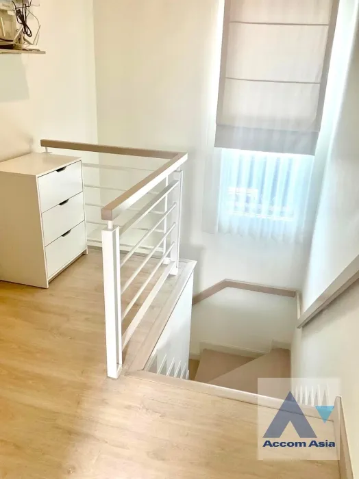 4  3 br House For Sale in Samutprakan ,Samutprakan  at House AA36426