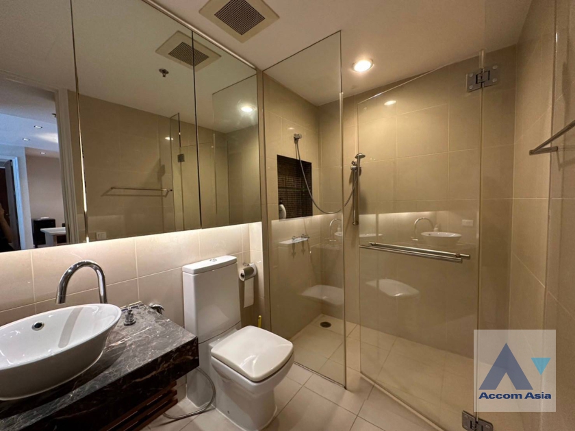12  2 br Condominium for rent and sale in Silom ,Bangkok MRT Silom - BTS Sala Daeng at The Legend Saladaeng AA36440