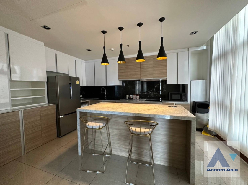 5  3 br Apartment For Rent in Silom ,Bangkok BTS Sala Daeng - MRT Silom at Suite For Family AA36441