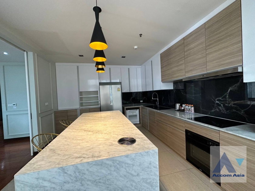 6  3 br Apartment For Rent in Silom ,Bangkok BTS Sala Daeng - MRT Silom at Suite For Family AA36441