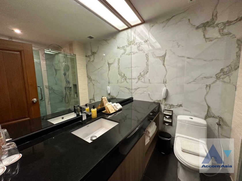 12  3 br Apartment For Rent in Silom ,Bangkok BTS Sala Daeng - MRT Silom at Suite For Family AA36441