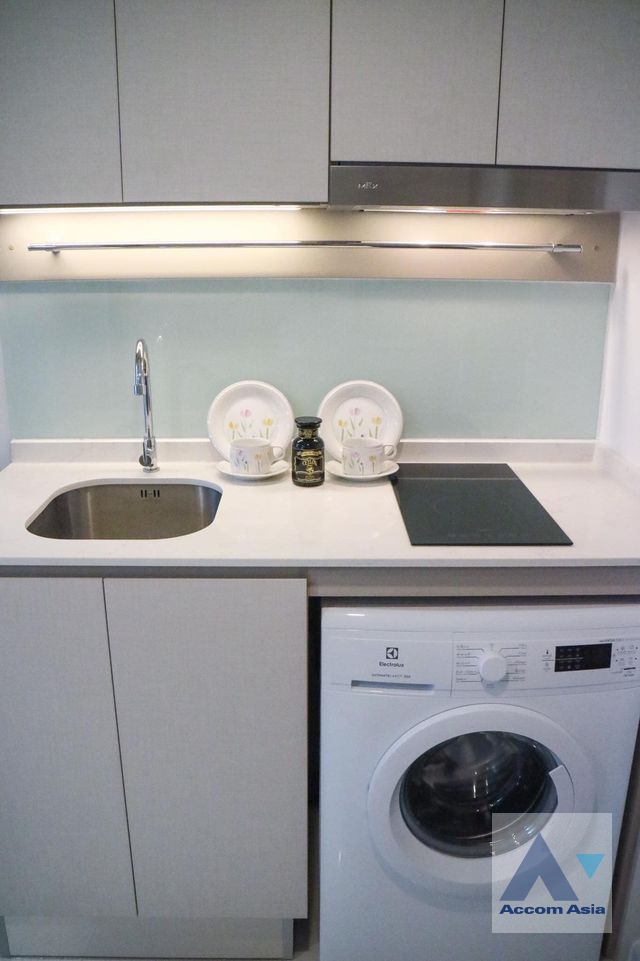 12  1 br Condominium For Rent in Sathorn ,Bangkok BTS Chong Nonsi at Knightsbridge Prime Sathorn Condominium AA36451