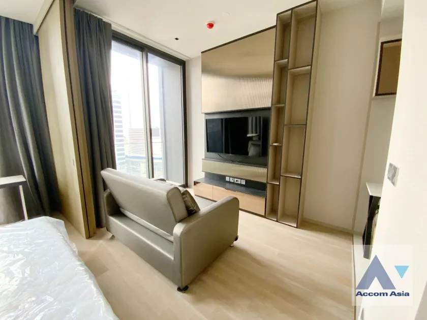  1  1 br Condominium For Sale in Silom ,Bangkok BTS Chong Nonsi at Ashton Silom AA36453