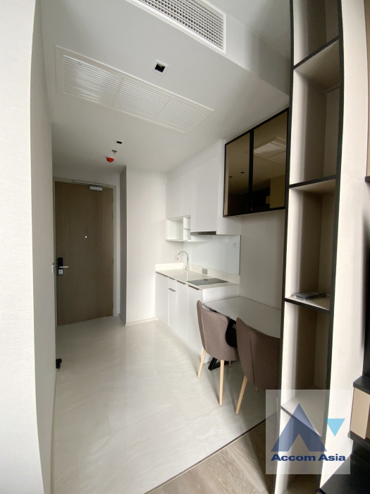 4  1 br Condominium For Sale in Silom ,Bangkok BTS Chong Nonsi at Ashton Silom AA36454