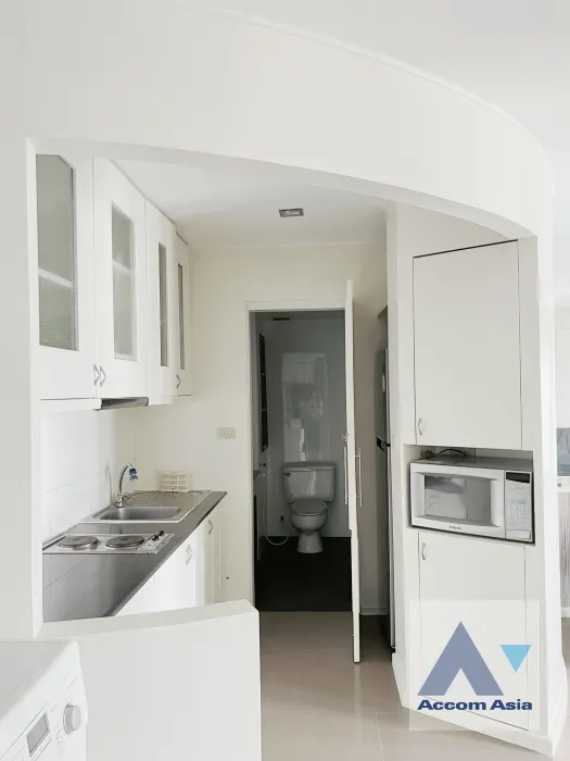 5  1 br Condominium For Sale in Silom ,Bangkok BTS Chong Nonsi at Silom Suite AA36455