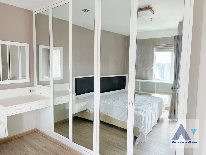 6  1 br Condominium For Sale in Silom ,Bangkok BTS Chong Nonsi at Silom Suite AA36455