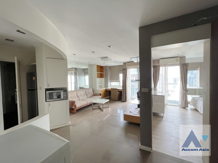  2  1 br Condominium For Sale in Silom ,Bangkok BTS Chong Nonsi at Silom Suite AA36455