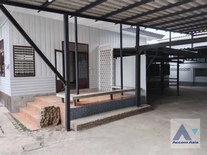 6  House for rent and sale in Sukhumvit ,Bangkok BTS Ekkamai AA36473