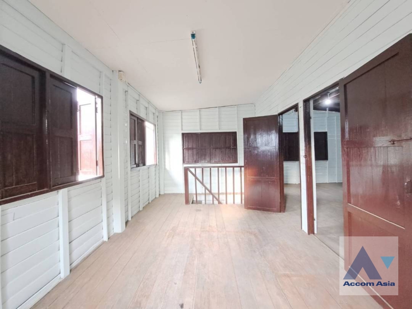 12  House for rent and sale in Sukhumvit ,Bangkok BTS Ekkamai AA36473