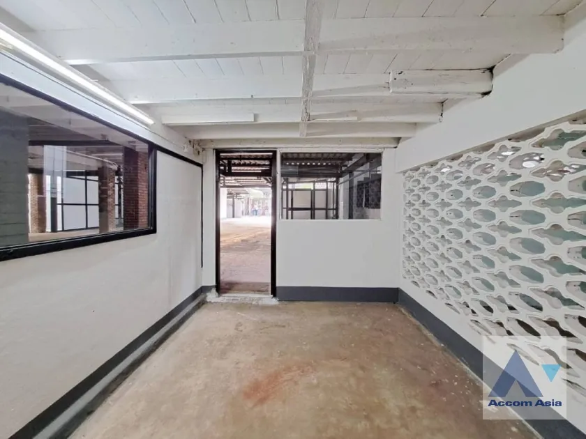 8  House for rent and sale in Sukhumvit ,Bangkok BTS Ekkamai AA36473