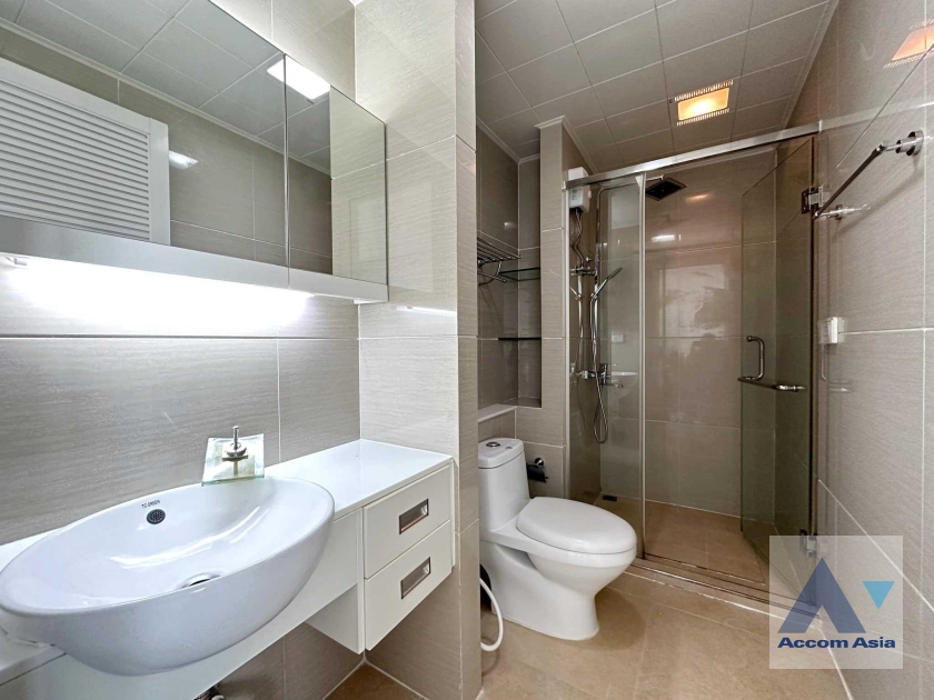 10  1 br Condominium for rent and sale in Ratchadaphisek ,Bangkok MRT Rama 9 at TC Green Condominium AA36479