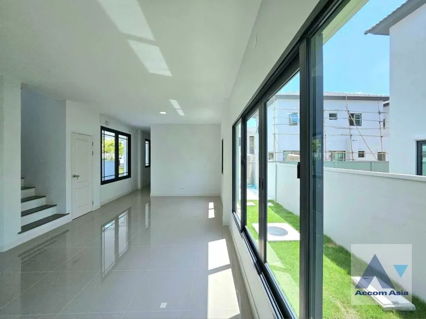 unit 3 Bedrooms  House For Sale in Samutprakan, Samutprakan  (AA36484)