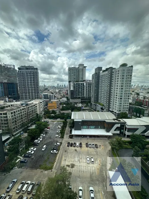 10  2 br Condominium For Rent in Ratchadaphisek ,Bangkok MRT Sutthisan at XT Huaikhwang  AA36486