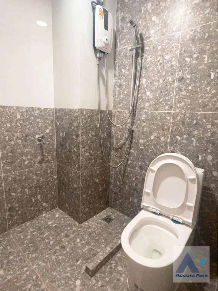 6  Building For Rent in Sathorn ,Bangkok BTS Saint Louis AA36496