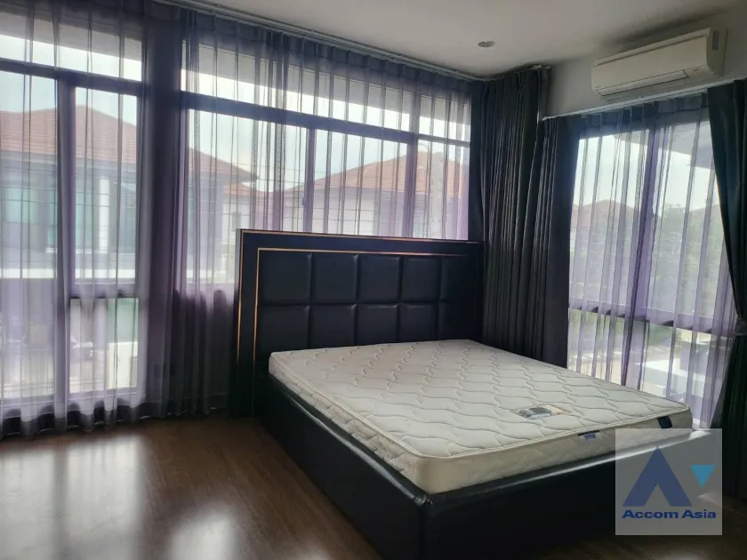 unit 3 Bedrooms  House For Rent in Ramkhamhaeng, Bangkok  (AA36497)
