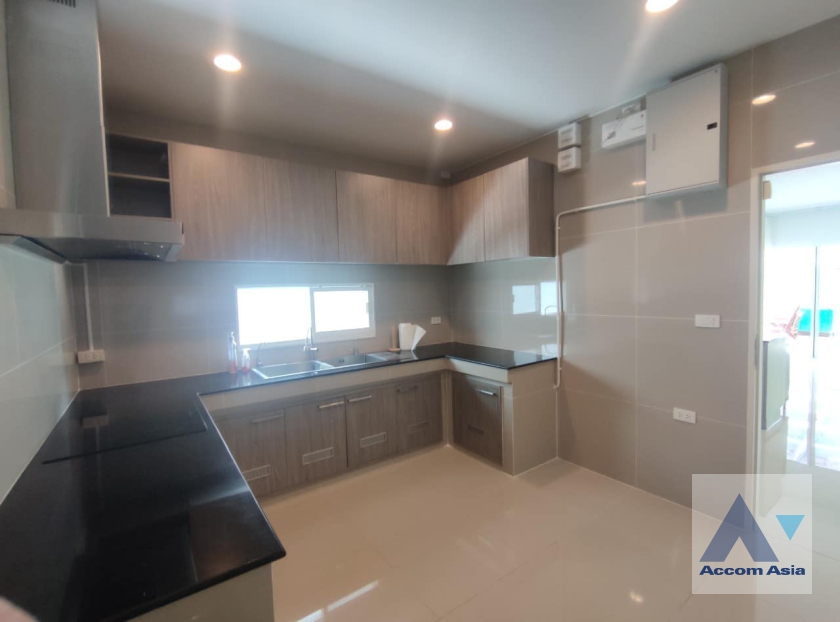 5  4 br House for rent and sale in Phaholyothin ,Bangkok  at Burasiri Panyaindra AA36514