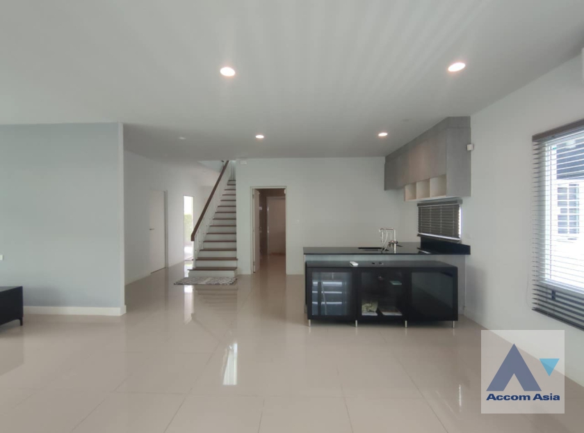 6  4 br House for rent and sale in Phaholyothin ,Bangkok  at Burasiri Panyaindra AA36514
