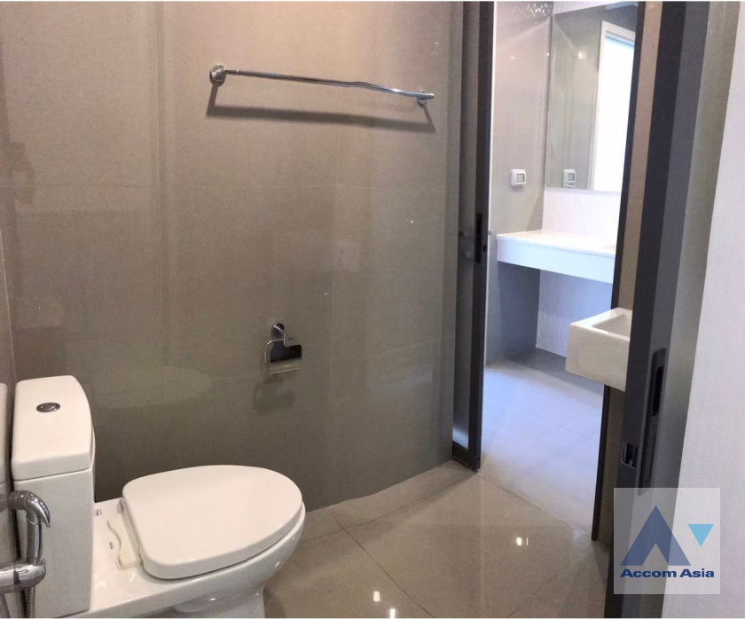 7  1 br Condominium For Sale in Sukhumvit ,Bangkok BTS Ekkamai at Rhythm Sukhumvit 42 AA36527
