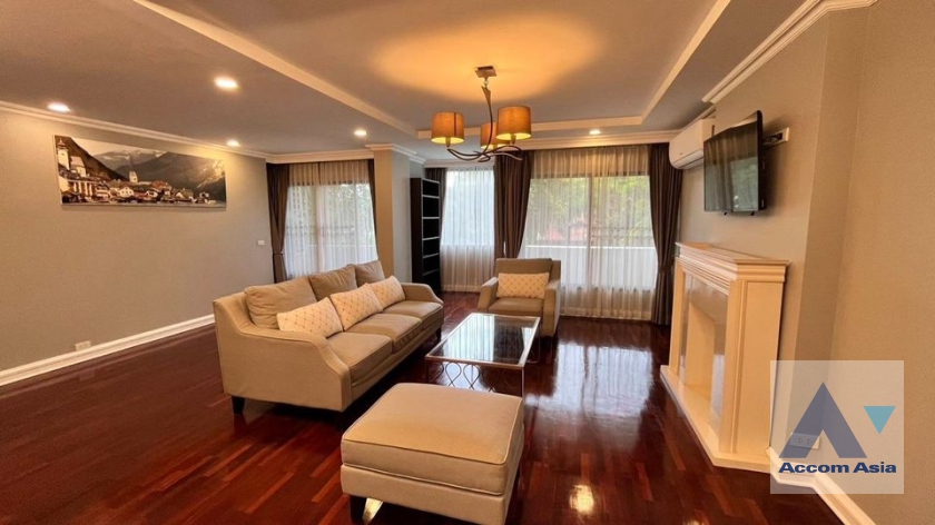  1  2 br Condominium For Rent in Sathorn ,Bangkok MRT Khlong Toei at Yen Akard Garden AA36528