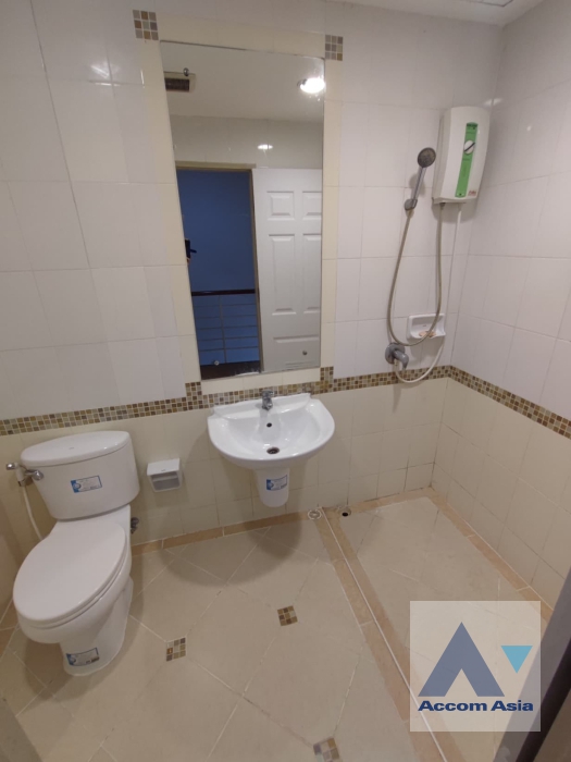 12  3 br Townhouse For Rent in Lat Phrao ,Bangkok  at Baan Klang Muang The Paris Rama 9-Ramkamhaeng AA36533