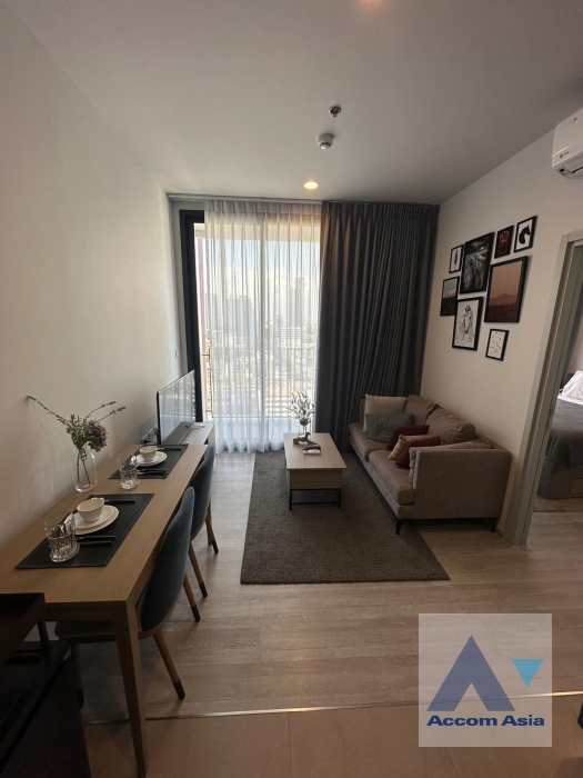  2  1 br Condominium For Rent in Ratchadaphisek ,Bangkok MRT Sutthisan at XT Huaikhwang  AA36541