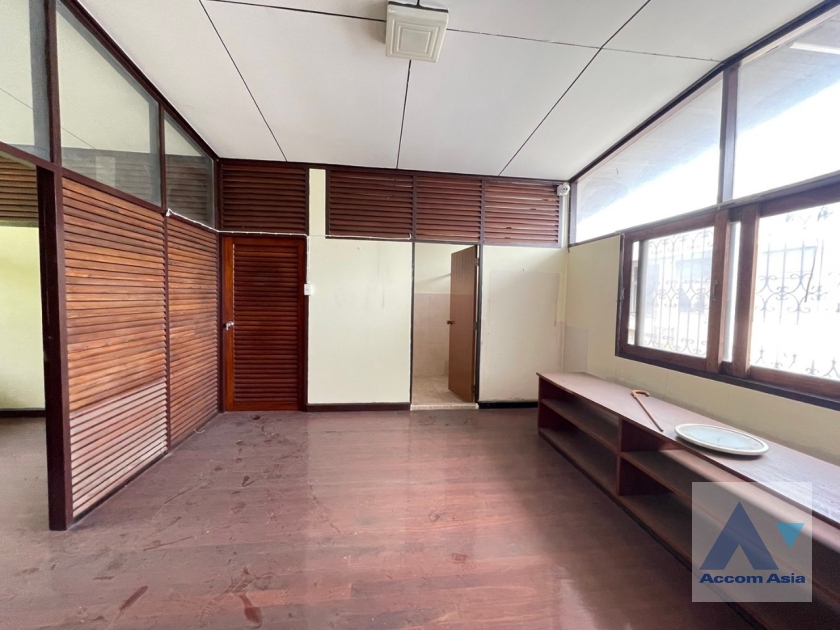 20  House For Rent in Sukhumvit ,Bangkok BTS Ekkamai AA36548