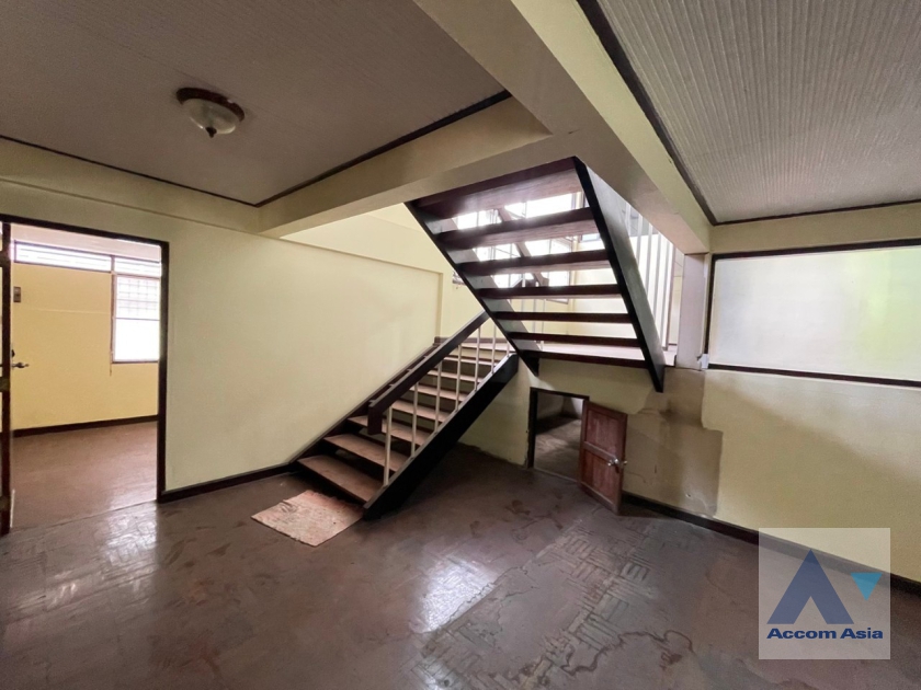 28  House For Rent in Sukhumvit ,Bangkok BTS Ekkamai AA36548