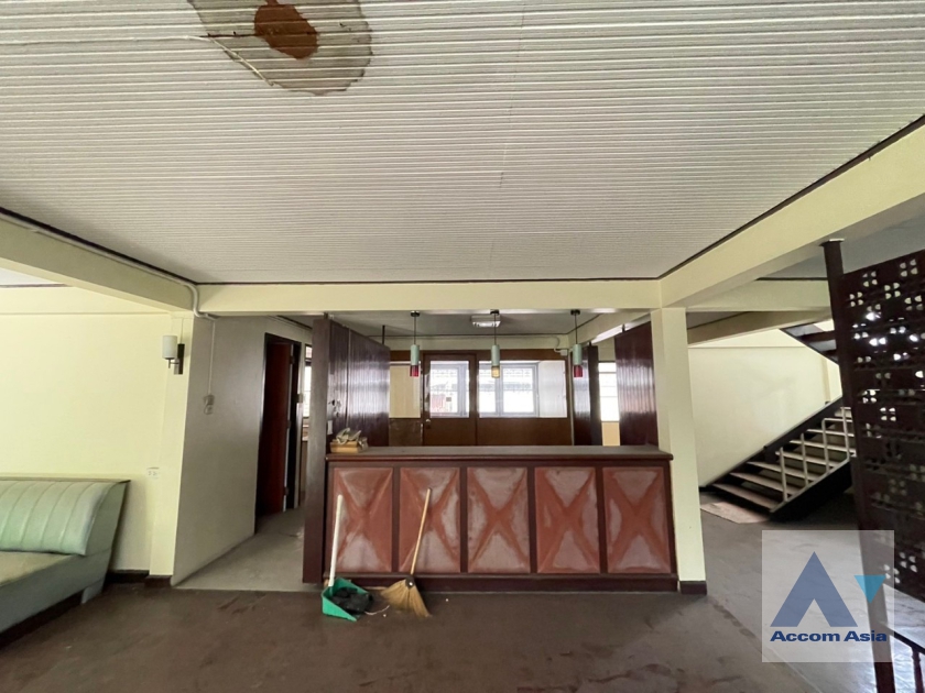 29  House For Rent in Sukhumvit ,Bangkok BTS Ekkamai AA36548