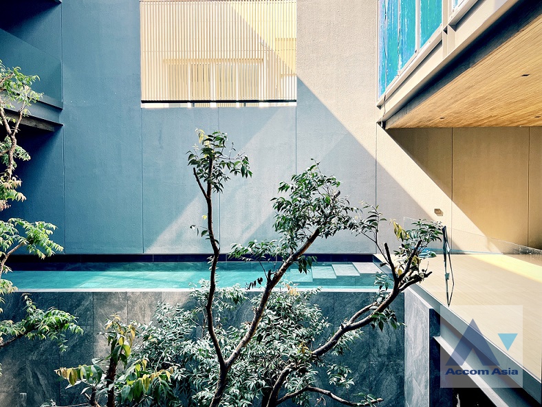 7  4 br House for rent and sale in Pattanakarn ,Bangkok ARL Ramkhamhaeng AA36555