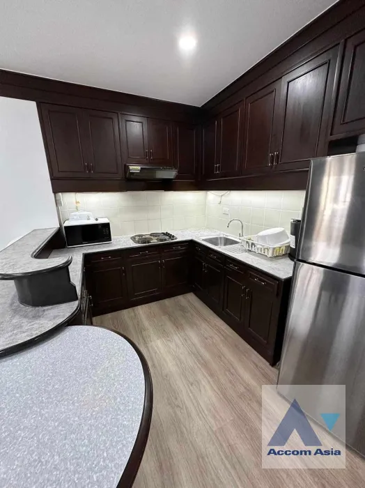 unit 2 Bedrooms  Condominium For Rent in Sukhumvit, Bangkok  near BTS Nana (AA36558)