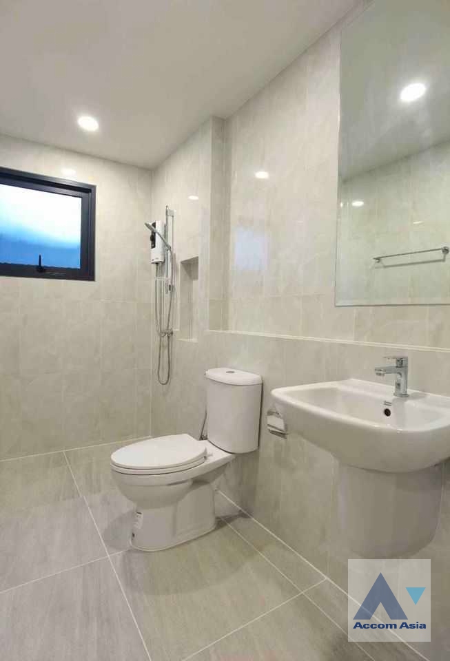 16  4 br House for rent and sale in Samutprakan ,Samutprakan  at Centro Bangna AA36563