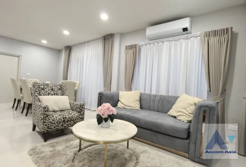  1  4 br House for rent and sale in Samutprakan ,Samutprakan  at Centro Bangna AA36563