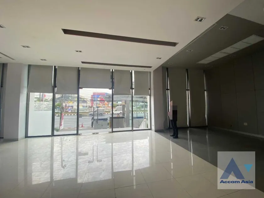  1  Office Space For Rent in Silom ,Bangkok BTS Chong Nonsi at Tang Hua Pug Building AA36593