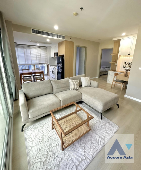  Life Ratchadapisek Condominium  2 Bedroom for Rent MRT Huai Khwang in Ratchadaphisek Bangkok