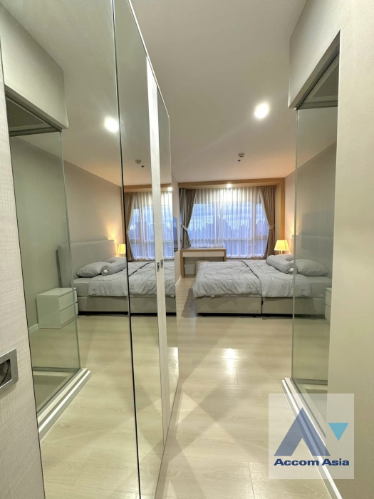 10  2 br Condominium For Rent in Ratchadaphisek ,Bangkok MRT Huai Khwang at Life Ratchadapisek AA36606