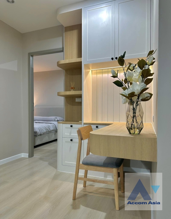 14  2 br Condominium For Rent in Ratchadaphisek ,Bangkok MRT Huai Khwang at Life Ratchadapisek AA36606