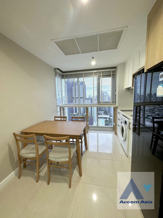 17  2 br Condominium For Rent in Ratchadaphisek ,Bangkok MRT Huai Khwang at Life Ratchadapisek AA36606