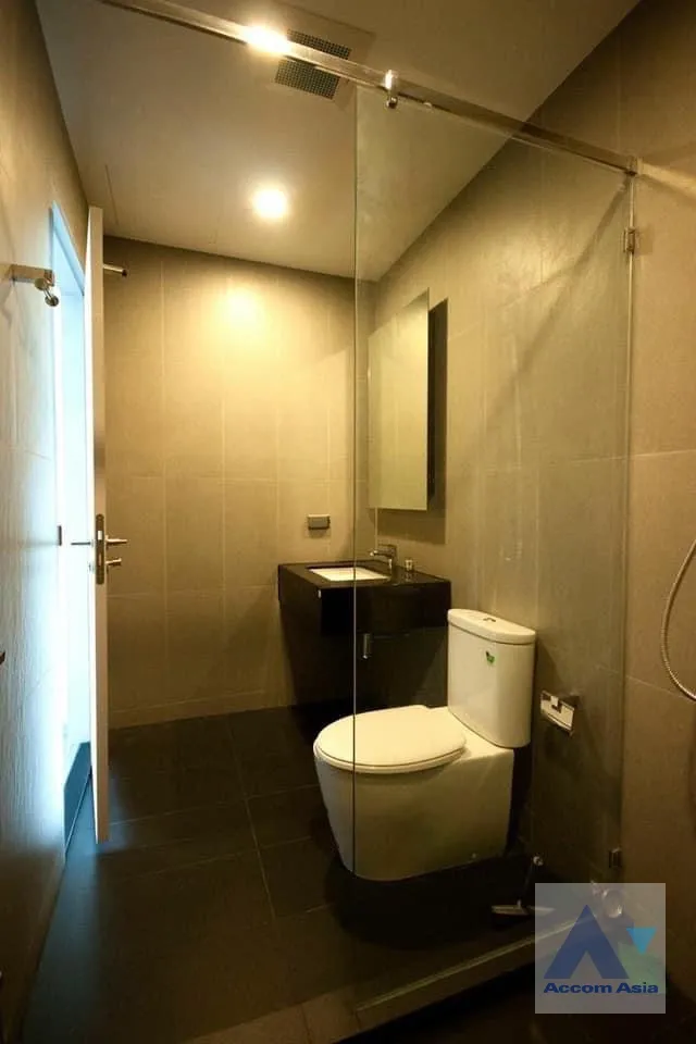 6  1 br Condominium For Sale in Ratchadaphisek ,Bangkok MRT Lat Phrao at Whizdom Avenue Ratchada Ladprao AA36620