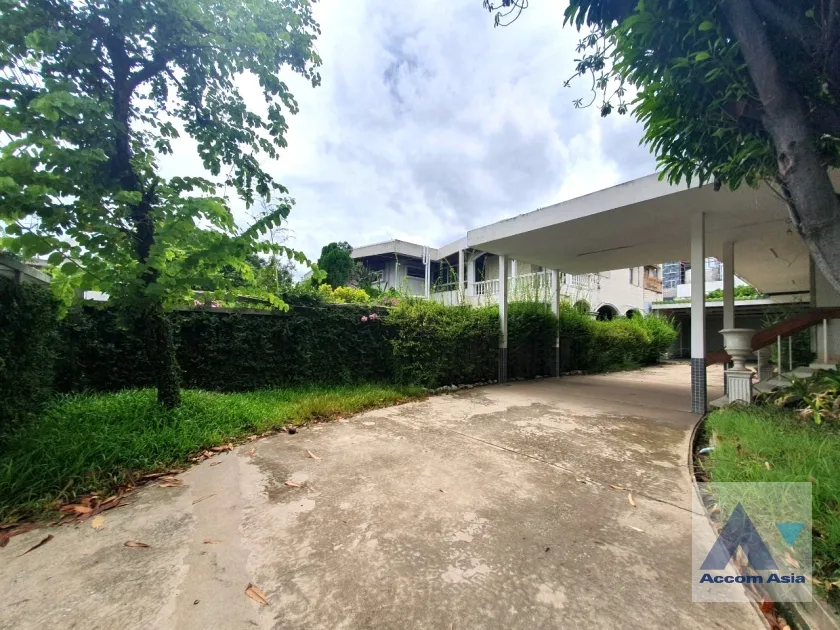  1  2 br House for rent and sale in Pattanakarn ,Bangkok ARL Ramkhamhaeng AA36622