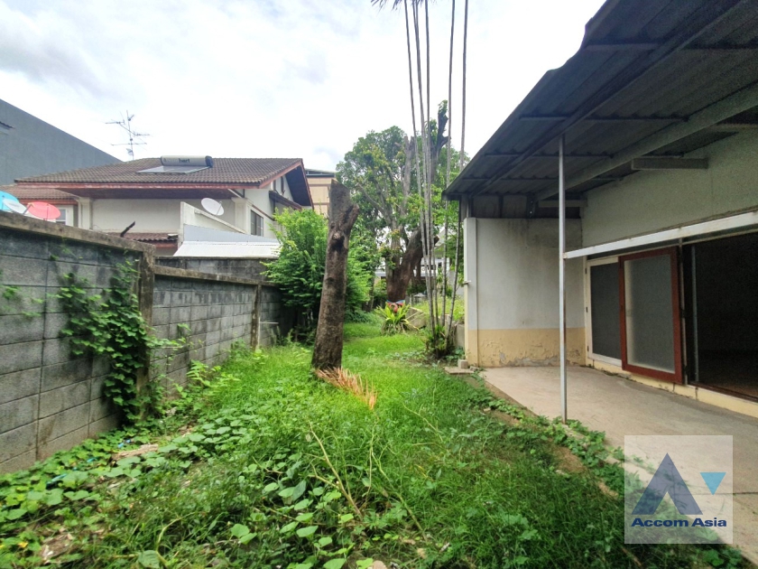 14  2 br House for rent and sale in Pattanakarn ,Bangkok ARL Ramkhamhaeng AA36622