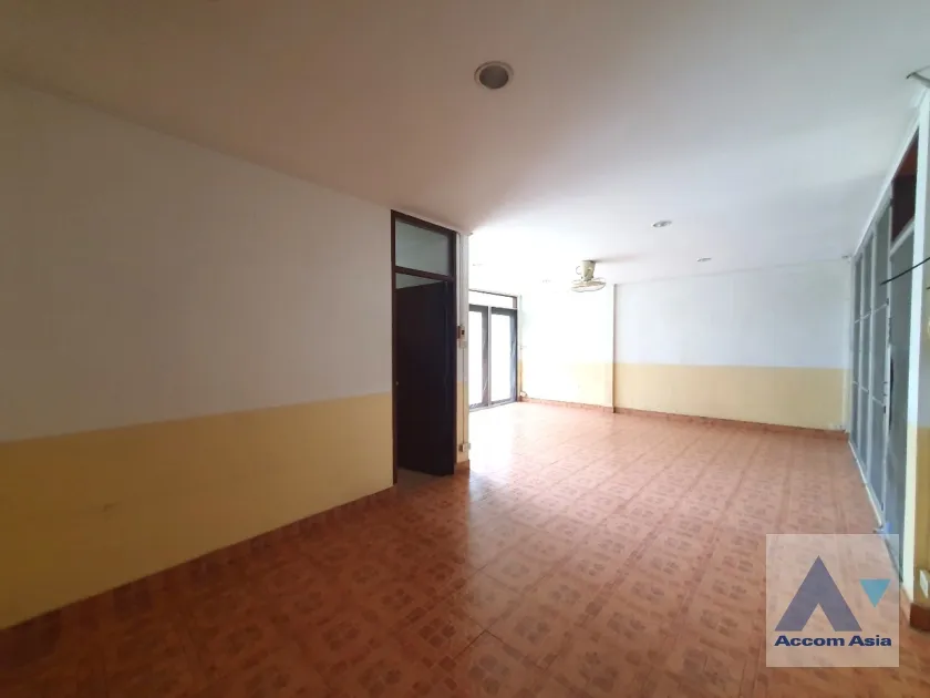 23  2 br House for rent and sale in Pattanakarn ,Bangkok ARL Ramkhamhaeng AA36622