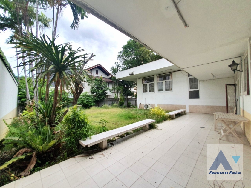 7  2 br House for rent and sale in Pattanakarn ,Bangkok ARL Ramkhamhaeng AA36622