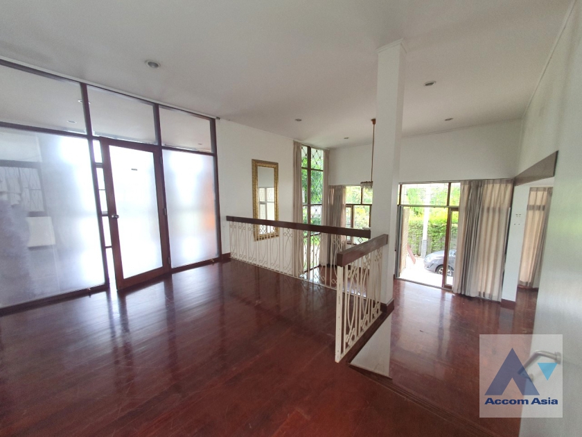 18  2 br House for rent and sale in Pattanakarn ,Bangkok ARL Ramkhamhaeng AA36622