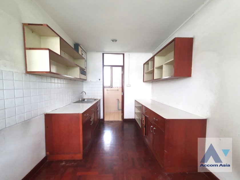 32  2 br House for rent and sale in Pattanakarn ,Bangkok ARL Ramkhamhaeng AA36622