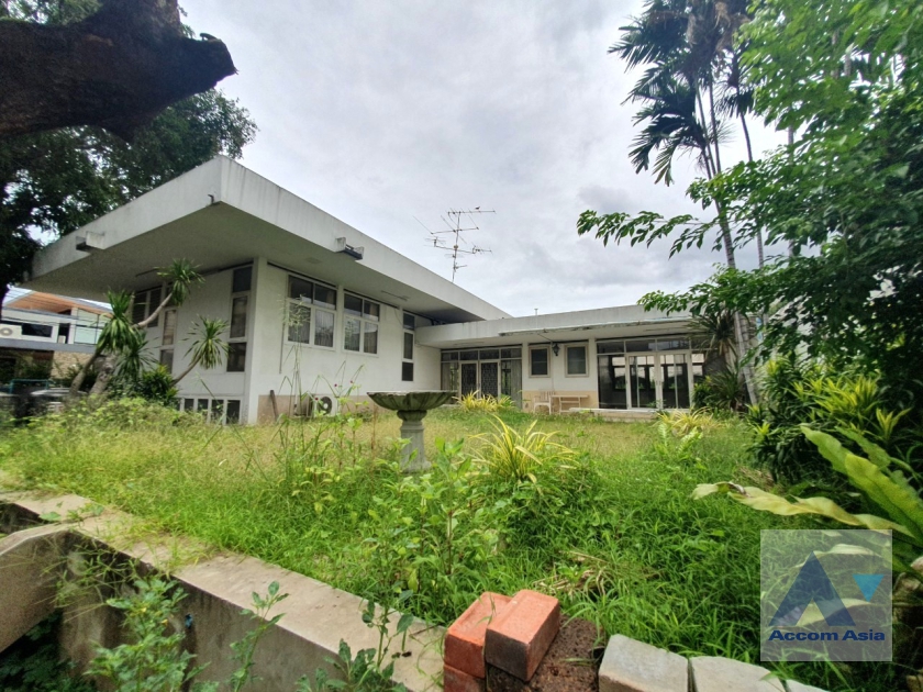 11  2 br House for rent and sale in Pattanakarn ,Bangkok ARL Ramkhamhaeng AA36622