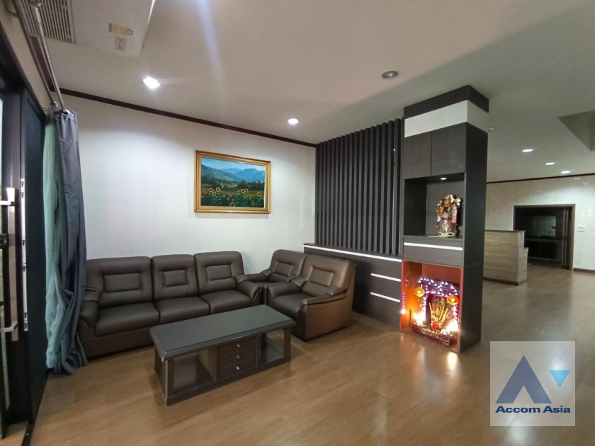 4  4 br Townhouse for rent and sale in Rama 3 ,Bangkok  AA36635