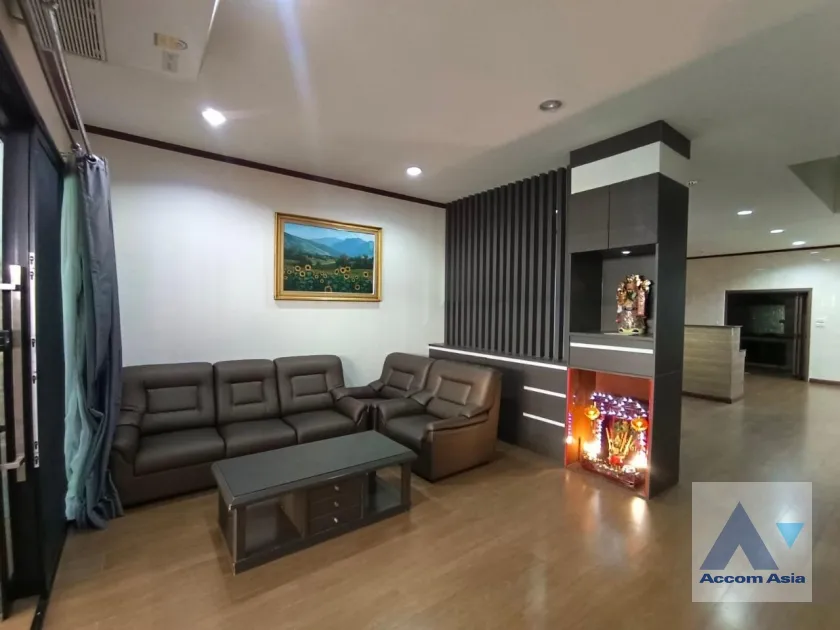 4  4 br Townhouse for rent and sale in Rama 3 ,Bangkok  AA36635